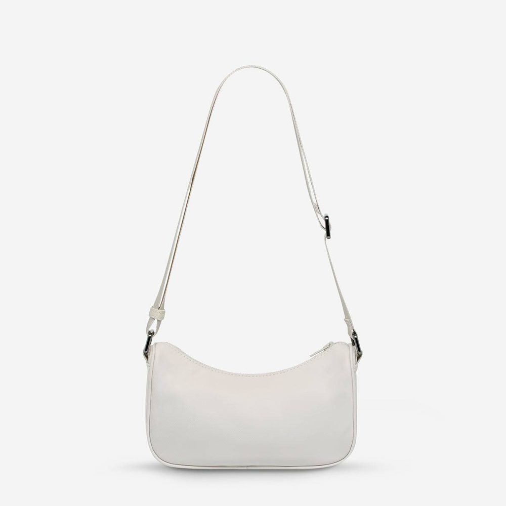 Oyster Women Vida Recycled Bag - Oyster Crossbody Status Anxiety - Image 2