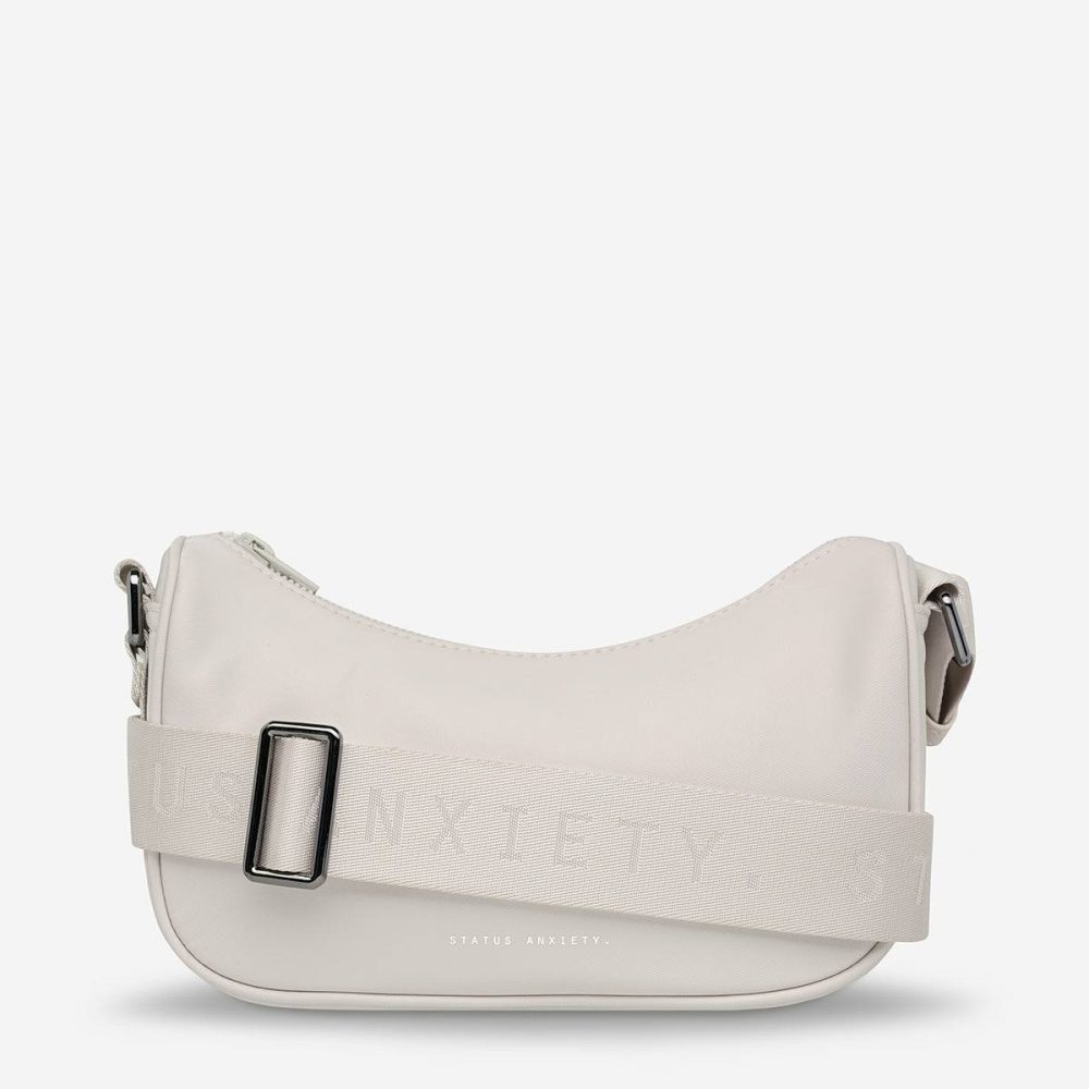 Oyster Women Vida Recycled Bag - Oyster Crossbody Status Anxiety - Image 3