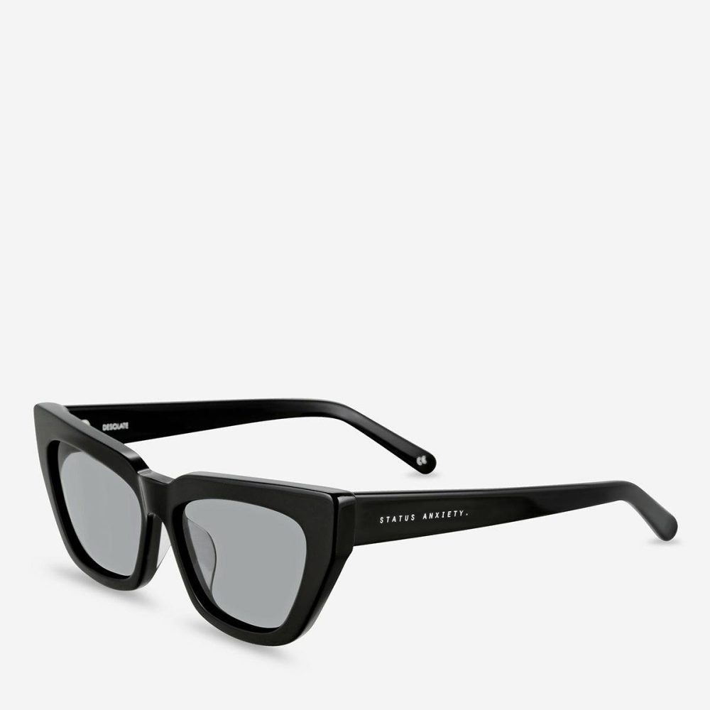 Status Anxiety Desolate Sunglasses - Black Sunglasses Women Black - Image 2