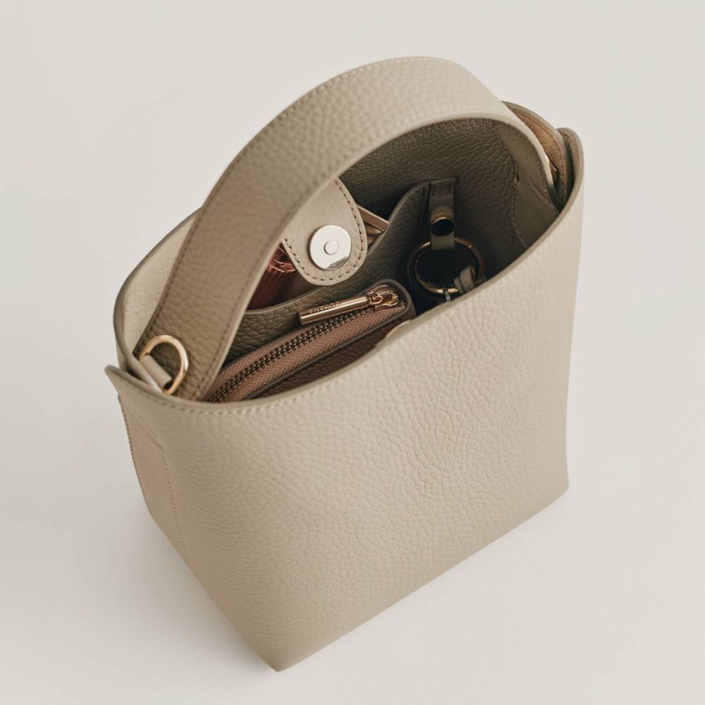 Mini Linea Bucket Bag Black|Clay|Mint|Stone|Charcoal|Sky|Lipstick|Navy Mini Totes And Crossbodies Women Cuyana - Image 5